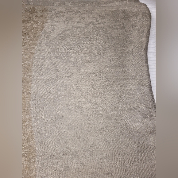 TCH 100% Silk Tan Grey Scarf - Picture 5 of 7